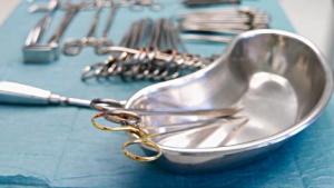 Operationsbesteck, Behandlungen, Diagnostik, OP, Operation, Operationssaal