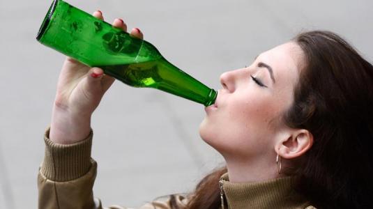 Die Behandlung des Alkoholismus der Psychotherapeut unter nowgorod