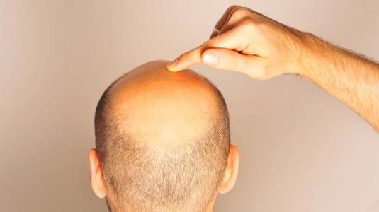 Die Maske für das Haar mit den Vitaminen piridoksinom